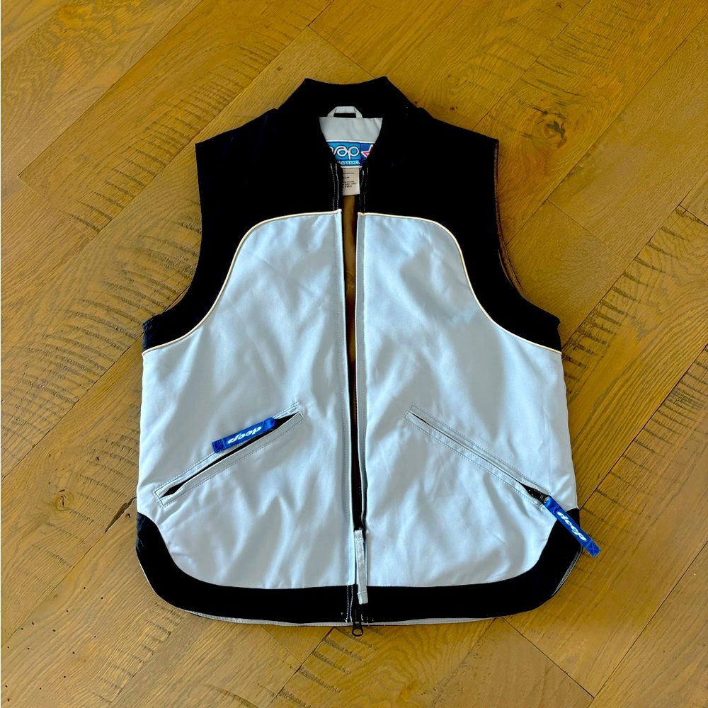 Deep snowboard vest